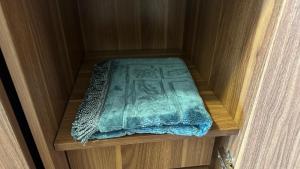 LM HomeyC 3BR Family Suite for 4-14 Pax with Nexflix & Coway Water Purifier客房内的一张或多张床位