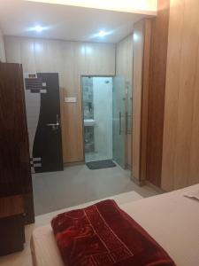 Ένα μπάνιο στο Kashi Ganga Guest House +15 φωτογραφίες