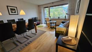 Khu vực ghế ngồi tại Ferienwohnung in zentraler und ruhiger Lage mit Balkon, fußläufig zur Innenstadt