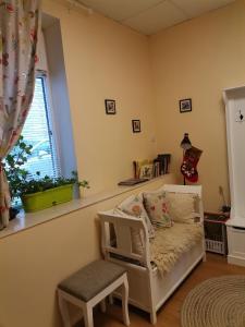 Posezení v ubytování Аврамов дом - етаж от къща + 11 fotografií