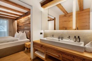 Uma cama ou camas num quarto em K Lodge Mountain