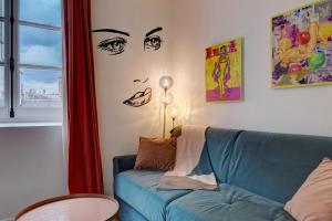 Un lugar para sentarse en 212 Suite Louboutin - Superb Apartment in Paris 12 fotos más