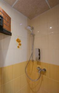 Vannituba majutusasutuses KarlovaIdyll 2A - Tartu Gem Apartment in a Quiet Area & FREE Parking +40 fotot