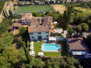 The swimming pool at or close to Villa Il Sasso - Dimora d'Epoca