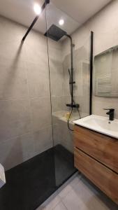 Ένα μπάνιο στο B21 Balcon de Venosc - 4 pers