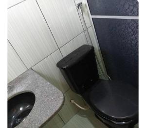 Ένα μπάνιο στο Ampla casa com acesso ao Rio +3 φωτογραφίες