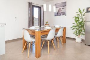 Fotografia z galérie ubytovania Villa Maslina with private pool on quiet location - by TA Leut Agency v Nin