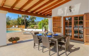 Swimmingpoolen hos eller tæt på Villa Duo