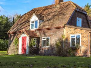 Το κτήριο όπου στεγάζεται  η παραθεριστική κατοικία