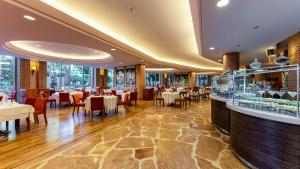 Restaurace v ubytování Gloria Verde Resort