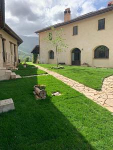 Agriturismo Il Covo del Solengo外面的花园