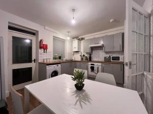 Gallery image of Cosy & Comfy Winter Home in Earlham