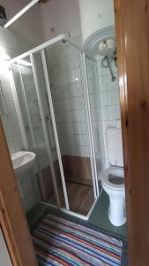A bathroom at Bozsoki Pihenő