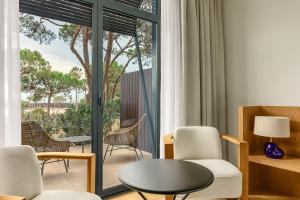A seating area at AC Hotel Gava Mar
