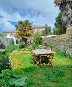 Vườn quanh L'Olivette,Garage, Jardin, Proche centre-ville