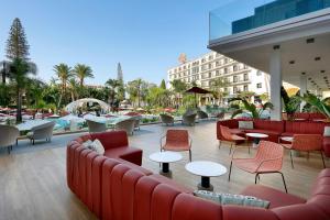 Reštaurácia alebo iné gastronomické zariadenie v ubytovaní Hard Rock Hotel Marbella - Puerto Banús