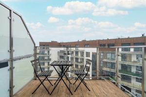 Μπαλκόνι ή βεράντα στο Modern Studio Remote Work close to the Malta Lake by Noclegi Renters