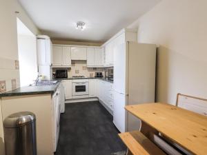 Gallery image of 5 Pitgaveny Court in Lossiemouth +23 photos