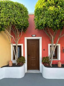 Gallery image of Pansion Zaharoula in Fira