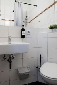 Koupelna v ubytování Hotel Alex Berlin