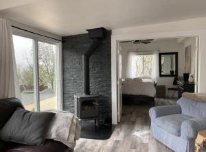 Gallery image of Spectacular vineyard views in Geyserville
