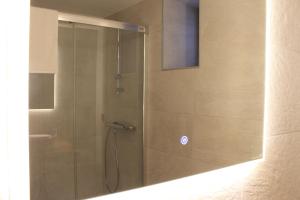 Koupelna v ubytování Hotel Miralrio Cacabelos