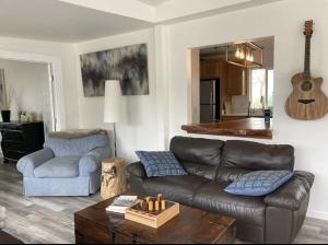 Gallery image of Spectacular vineyard views in Geyserville