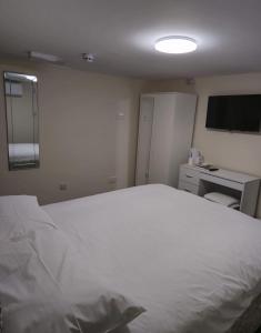 Зображення з фотогалереї помешкання Zaheer's Hotel у місті Болдок