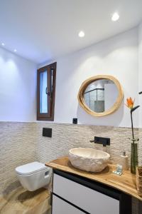 Phòng tắm tại LUX Mountain con vistas y jacuzzi - Arafita Apartamentos +20 ảnh