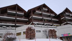 Das Gebäude in dem sich das Aparthotel befindet