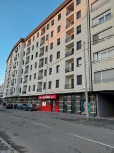 Budova, kde se apartmán nachází + 18 fotografií
