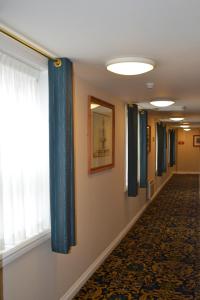 The business area and/or conference room at Globe Hotel Wetherspoon 