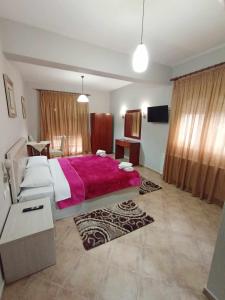 Gallery image of ΥΑΚΙΝΘΟΣ in Kato Loutraki