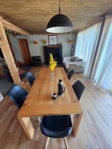 Afbeelding uit fotogalerij van Cabaña Lago Huechulafquen in Junín de los Andes