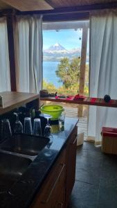 Afbeelding uit fotogalerij van Cabaña Lago Huechulafquen in Junín de los Andes