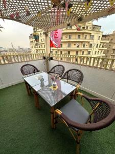 Balkón nebo terasa v ubytování LA Luna Hotel DOWNTOWN