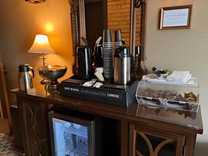 Kuchyň nebo kuchyňský kout v ubytování Nicollet Island Inn