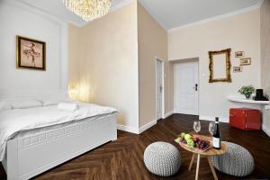 Uma cama ou camas num quarto em Chateau Franz