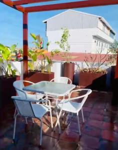 Ban công/sân hiên tại Crossing View Penthouse