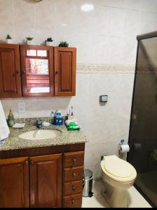 Ένα μπάνιο στο Angra Pier600 casa 4 beira mar