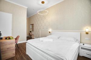 Uma cama ou camas num quarto em Chateau Franz