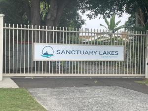 Πιστοποιητικό, βραβείο, πινακίδα ή έγγραφο που προβάλλεται στο Lakefront Turtle Retreat - Hervey Bay - Free Parking - Self Check In +55 φωτογραφίες