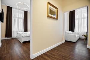 Uma cama ou camas num quarto em Chateau Franz