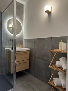 Ένα μπάνιο στο Le 9 - Basel Airport