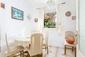 Φωτογραφία από το άλμπουμ του Apartments by the sea Mirca, Brac - 2854 σε Supetar +17 φωτογραφίες