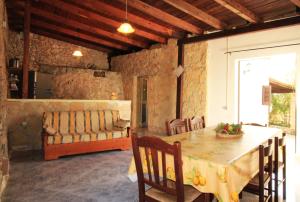 Posezení v ubytování Trullo Sage by LoveSud