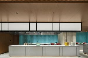 Kuchyň nebo kuchyňský kout v ubytování Hilton Garden Inn Beijing Yizhuang