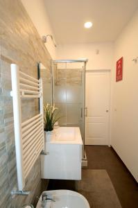 Phòng tắm tại Flaminio Butterfly House