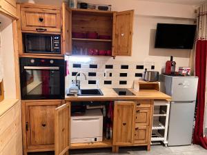 Dapur atau dapur kecil di Le Chalet des écoles +11 gambar