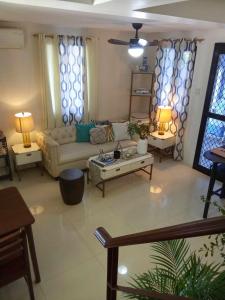 Posezení v ubytování Phoenix House Rental Properties